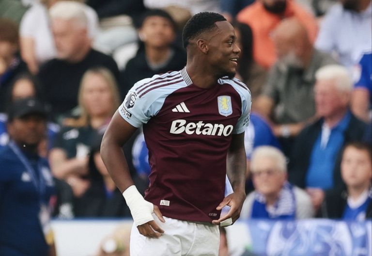 Golazo de Jhon Jader Durán en el triunfo de Aston Villa en Premier